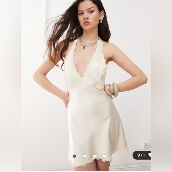 Lioness Stars Align satin lace halterneck plunge mini slip dress in cream XS - Picture 1 of 7